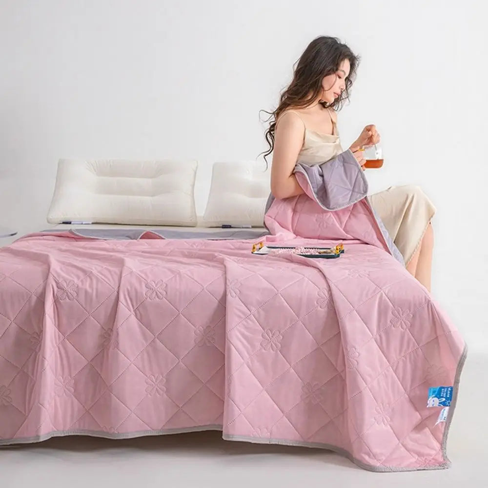 Extra Large Cooling Blanket - Extra Wide & Long (78”x90"/59”x78”)